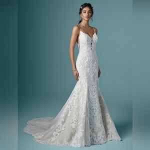 Maggie Sottero Wedding Dress
